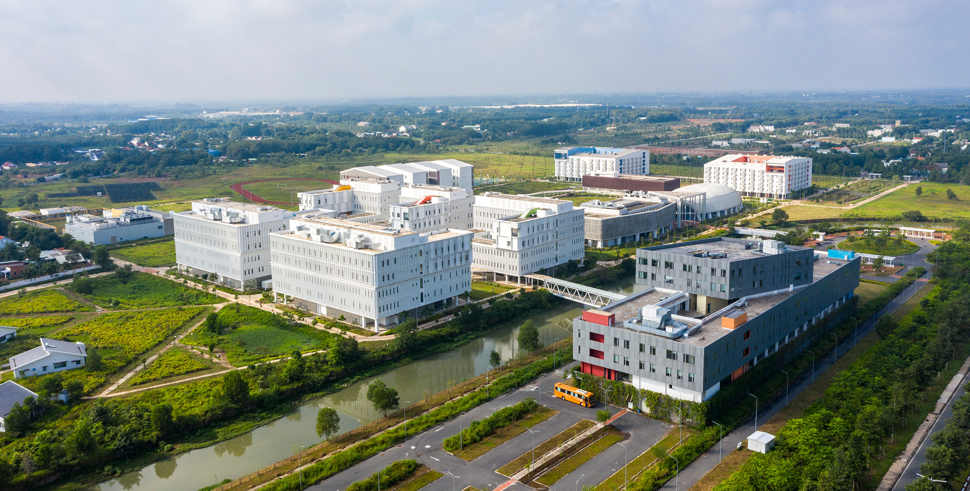 Vietnamese German University (VGU) - TwoG Architecture